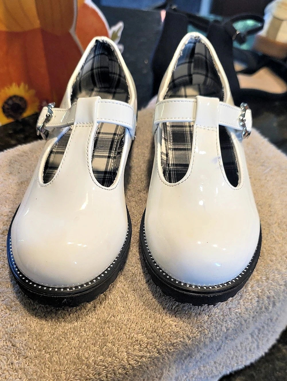 Koi Footwear White Plaid Platform Mary Jane EU 32